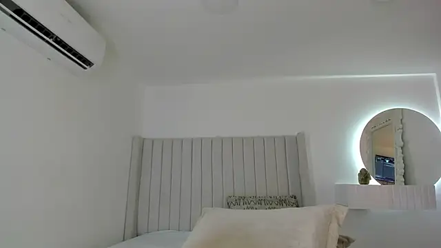 Snapshot of Shelynna_azzul chatting on January 16, 7:41 pm Shelynna azzul online show from January 16, 7:41 pm