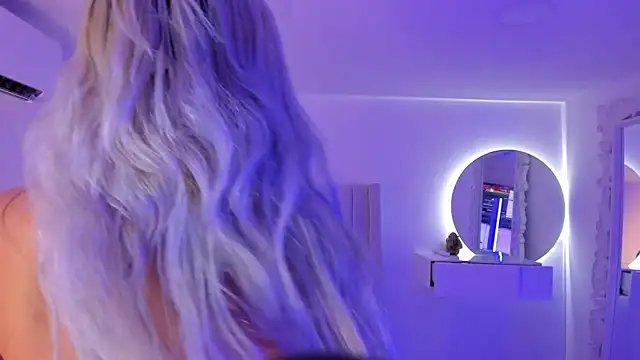 Snapshot of Shelynna_azzul chatting on February 28, 2:53 am Shelynna azzul online show from February 28, 2:53 am