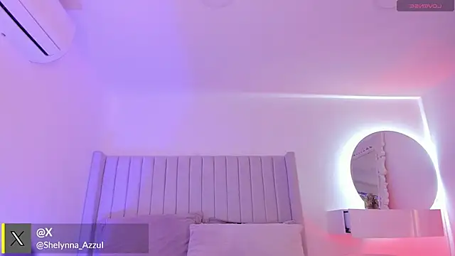 Snapshot of Shelynna_azzul chatting on September 29, 8:02 pm Shelynna azzul online show from September 29, 8:02 pm