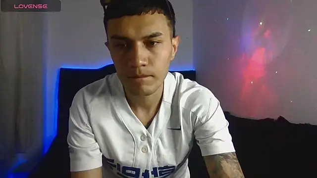 Snapshot of Tifanny_Sweett chatting on February 26, 1:26 am Tifanny Sweett online show from February 26, 1:26 am