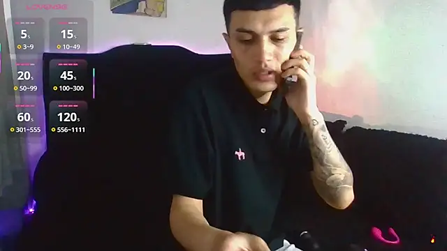 Snapshot of Tifanny_Sweett chatting on February 28, 9:05 pm Tifanny Sweett online show from February 28, 9:05 pm