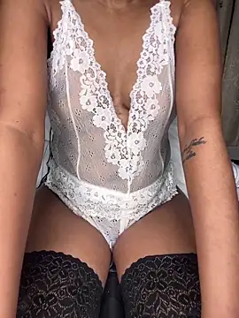 Ravishing Rubi online show from May 8, 10:31 am