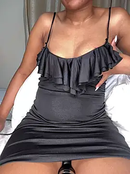 Snapshot of Ravishing_Rubi chatting on June 14, 12:30 am Ravishing Rubi online show from June 14, 12:30 am