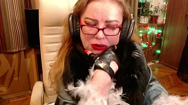 Miss Tress online show from May 15, 4:58 pm