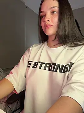 Snapshot of MisFrekcles_ chatting on March 12, 11:05 am MisFrekcles online show from March 12, 11:05 am