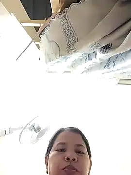 Snapshot of Lanyingxin18 chatting on February 13, 12:00 pm Lanyingxin18 online show from February 13, 12:00 pm