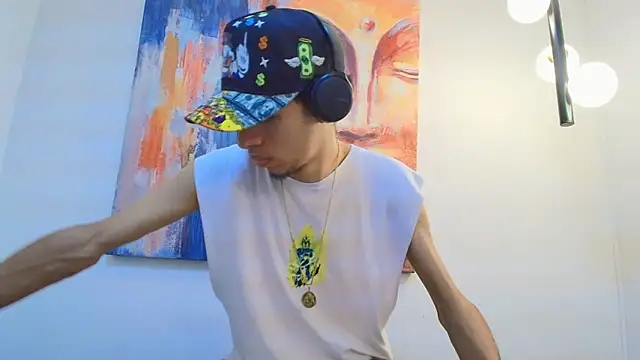 Snapshot of TomyMosterCock chatting on December 28, 12:47 am TomyMosterCock online show from December 28, 12:47 am