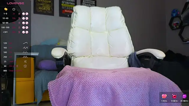 Snapshot of _Queen_lady_ chatting on September 28, 11:15 am Queen lady online show from September 28, 11:15 am