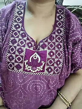 cuteyqueen online show from March 12, 7:58 am