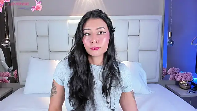 Snapshot of JessyEvans chatting on September 18, 7:05 pm JessyEvans online show from September 18, 7:05 pm