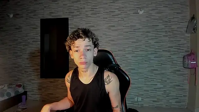 Snapshot of mateodeamjo chatting on September 23, 7:22 am mateodeamjo online show from September 23, 7:22 am