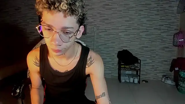 Snapshot of mateodeamjo chatting on September 28, 8:20 am mateodeamjo online show from September 28, 8:20 am