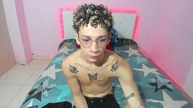 Snapshot of mateodeamjo chatting on October 16, 10:00 pm mateodeamjo online show from October 16, 10:00 pm