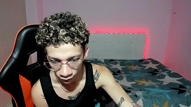 Snapshot of mateodeamjo chatting on October 22, 8:58 am mateodeamjo online show from October 22, 8:58 am