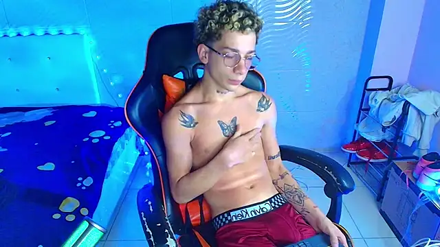 mateodeamjo online show from November 22, 8:46 am