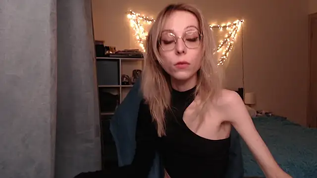 amber quell here online show from February 20, 3:19 pm