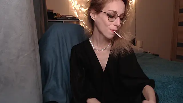 amber quell here online show from March 2, 2:10 pm