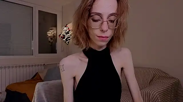 amber quell here online show from November 28, 5:15 pm