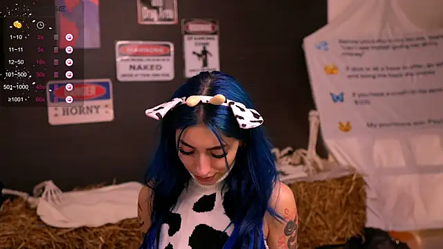 AriaVoss online show from October 30, 10:54 pm