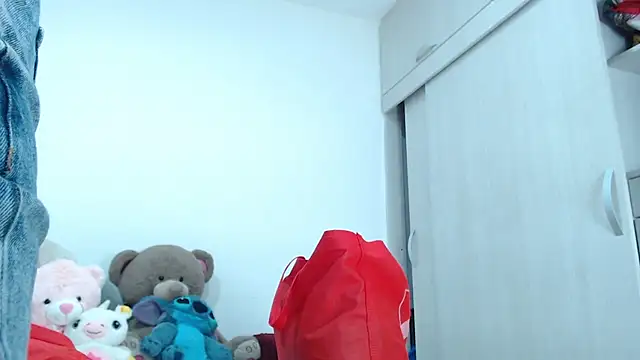 Amelia Debora Antonella online show from November 1, 12:40 pm