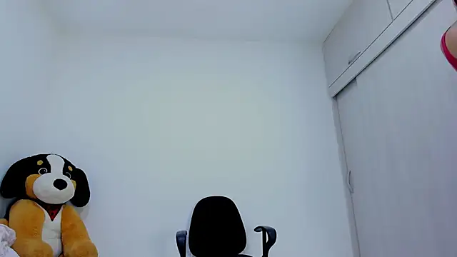 Amelia Debora Antonella online show from April 28, 2:22 pm