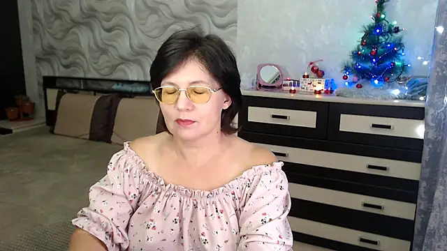 VitaCharm online show from December 27, 8:18 pm