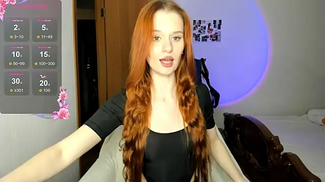 Snapshot of EmilySoul chatting on October 19, 8:20 pm EmilySoul online show from October 19, 8:20 pm