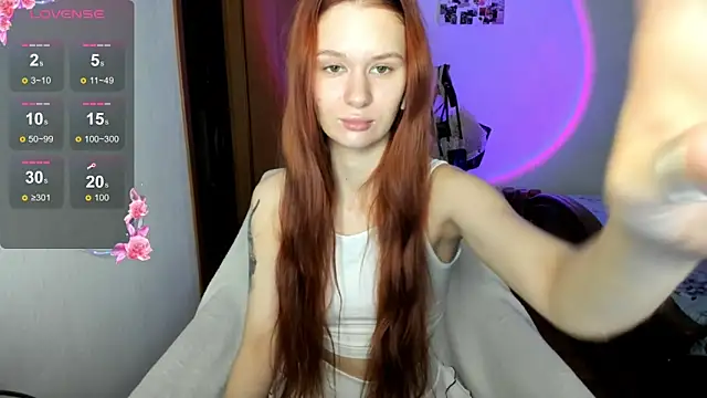 Snapshot of EmilySoul chatting on November 2, 8:55 pm EmilySoul online show from November 2, 8:55 pm