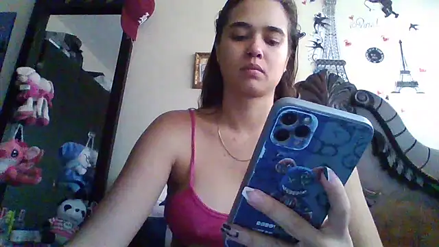 Snapshot of trianabell chatting on October 15, 4:40 pm trianabell online show from October 15, 4:40 pm