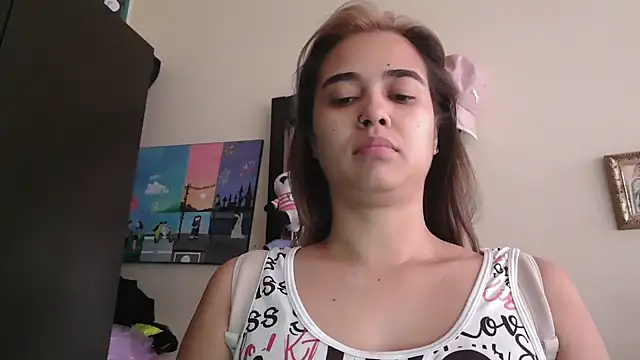 Snapshot of trianabell chatting on March 6, 5:42 pm trianabell online show from March 6, 5:42 pm