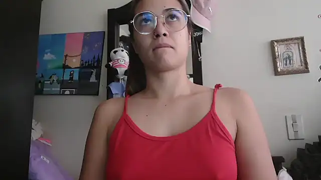 Snapshot of trianabell chatting on March 22, 3:48 pm trianabell online show from March 22, 3:48 pm