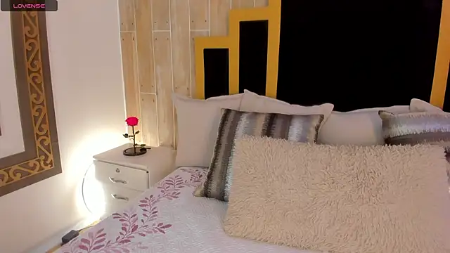 TamyHoney online show from January 8, 8:29 pm