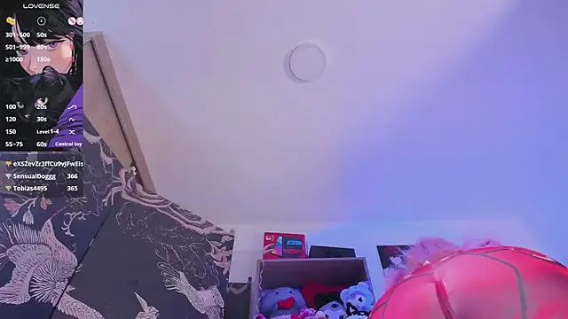 sensualkattt online show from March 2, 7:02 pm