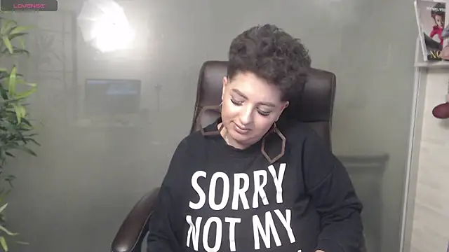 BustyAllyy online show from January 7, 12:24 am