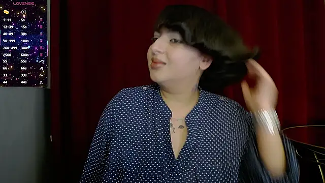 BustyAllyy online show from November 16, 10:04 pm