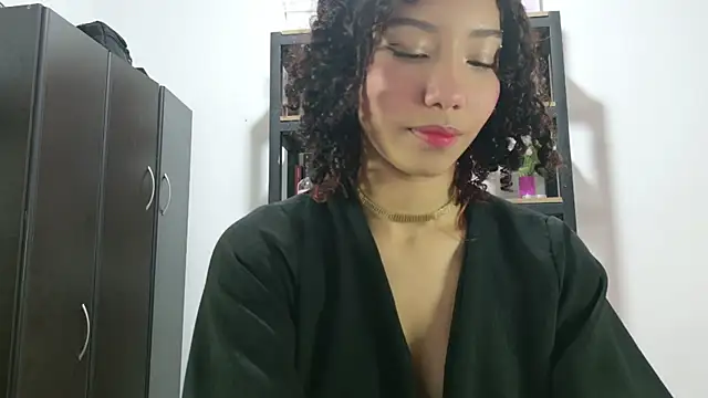 Snapshot of nya_ah chatting on March 12, 7:24 am nya ah online show from March 12, 7:24 am