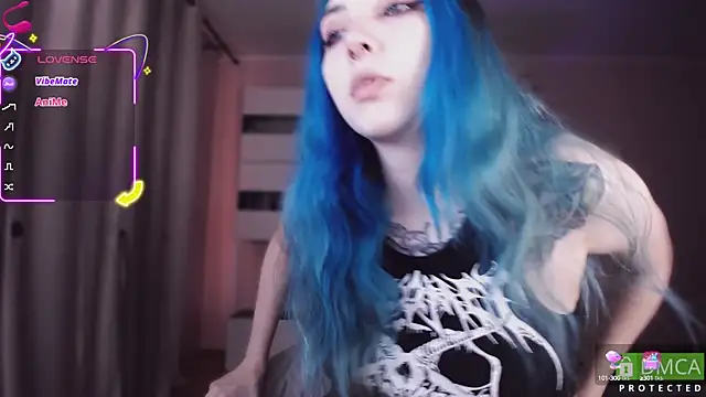 Snapshot of JustMeowGirl chatting on October 1, 3:56 am JustMeowGirl online show from October 1, 3:56 am
