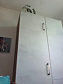 Snapshot of Schnubby1 chatting on February 25, 11:30 am Schnubby1 online show from February 25, 11:30 am