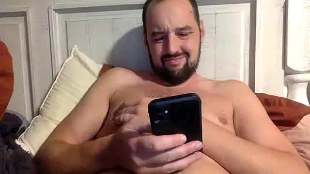 Snapshot of Kink_Master_Daddy chatting on October 3, 3:47 am Kink Master Daddy online show from October 3, 3:47 am