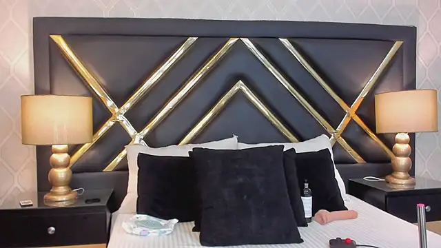 MiaSweeths online show from January 16, 11:58 am