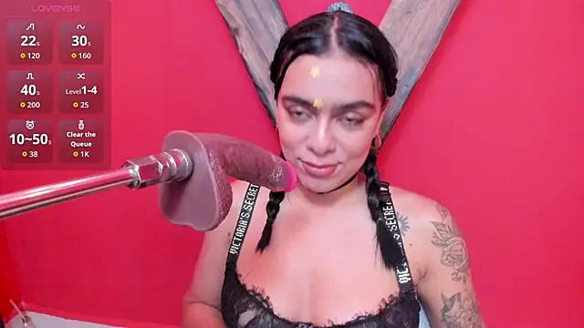 Foxy Assh  online show from May 2, 3:33 am
