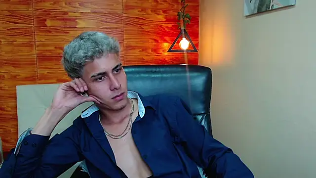 Bastiaan 28 online show from December 19, 7:18 am