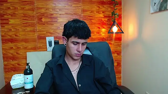 Bastiaan 28 online show from January 8, 7:03 am