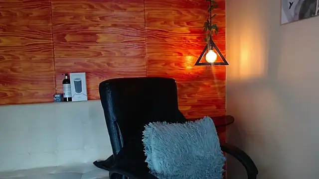 Bastiaan 28 online show from February 9, 3:22 am