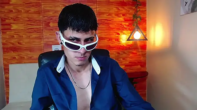 Bastiaan 28 online show from February 10, 1:57 am