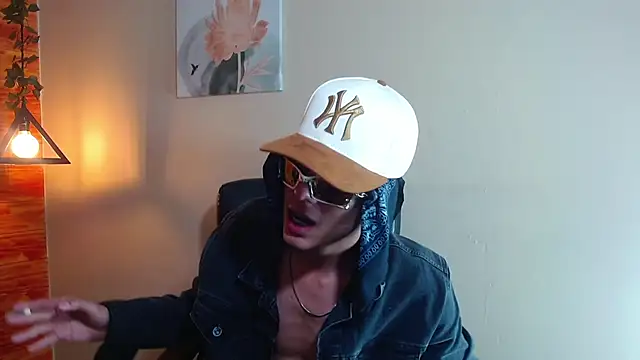 Bastiaan 28 online show from February 14, 7:59 am