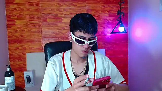 Bastiaan 28 online show from March 16, 6:31 am