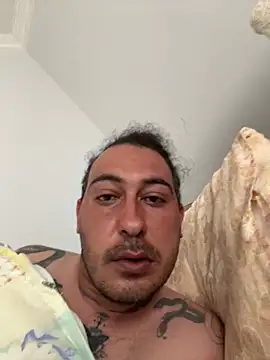 Snapshot of sikergecer3435 chatting on February 25, 8:13 am sikergecer3435 online show from February 25, 8:13 am