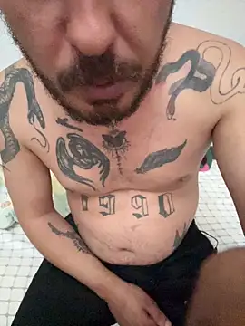 Snapshot of sikergecer3435 chatting on April 1, 4:04 pm sikergecer3435 online show from April 1, 4:04 pm