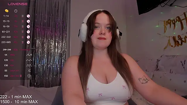 HANNA MONTANAS online show from December 3, 5:55 pm